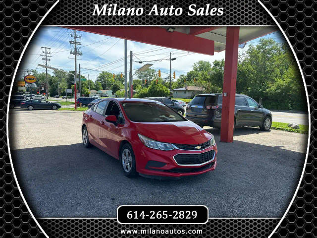 2017 Chevrolet Cruze LS FWD photo