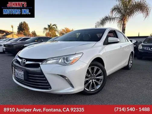 2017 Toyota Camry XLE FWD photo