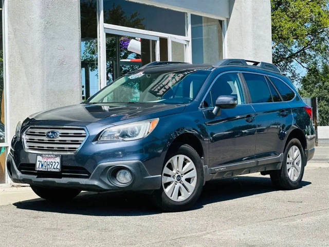 2017 Subaru Outback Premium AWD photo