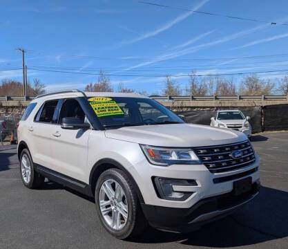 2017 Ford Explorer XLT 4WD photo