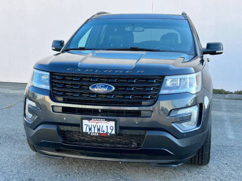 2017 Ford Explorer Sport 4WD photo