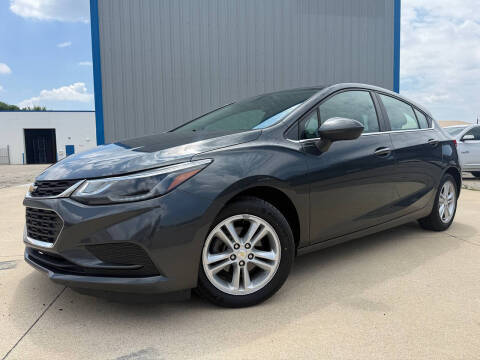 2017 Chevrolet Cruze LT FWD photo