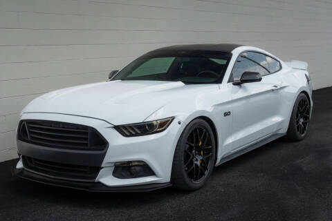 2017 Ford Mustang GT RWD photo