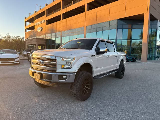 2017 Ford F-150 Lariat 4WD photo