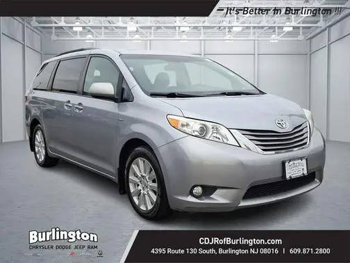 2017 Toyota Sienna XLE AWD photo