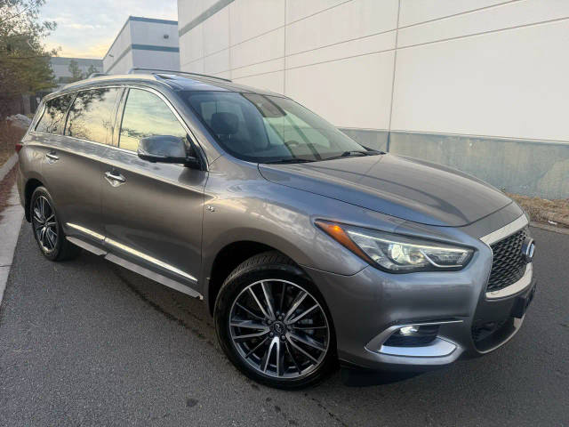 2017 Infiniti QX60  AWD photo