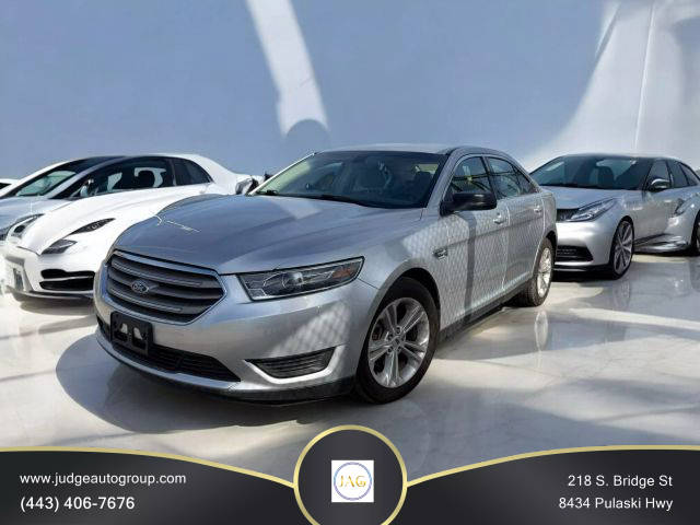 2016 Ford Taurus SE FWD photo