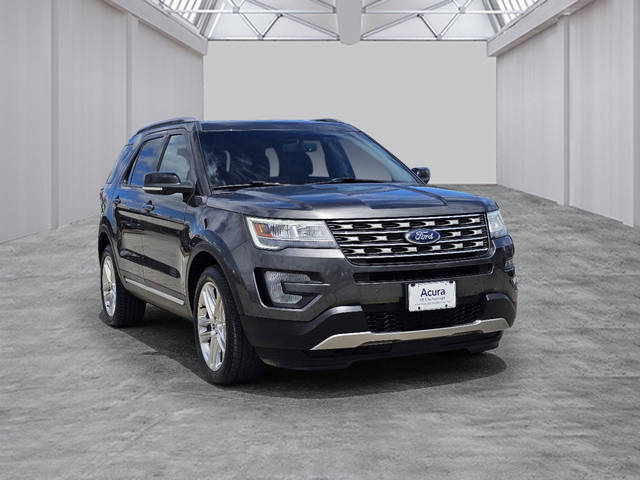 2017 Ford Explorer XLT 4WD photo