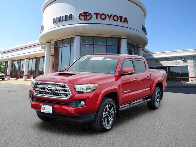2017 Toyota Tacoma TRD Sport 4WD photo