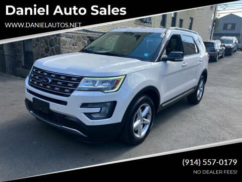 2017 Ford Explorer XLT 4WD photo