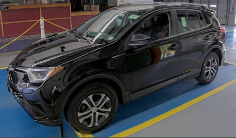 2017 Toyota RAV4 LE AWD photo