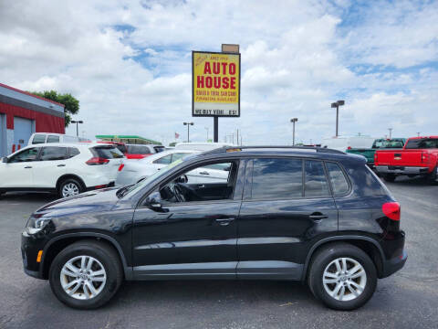 2017 Volkswagen Tiguan S FWD photo