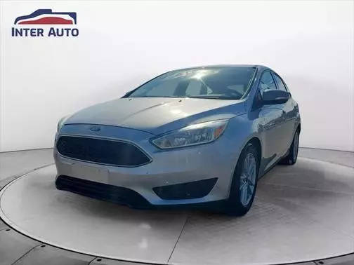 2017 Ford Focus SE FWD photo