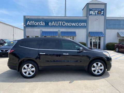 2017 Chevrolet Traverse LT FWD photo