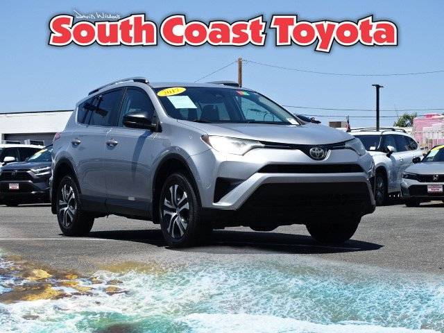 2017 Toyota RAV4 LE AWD photo