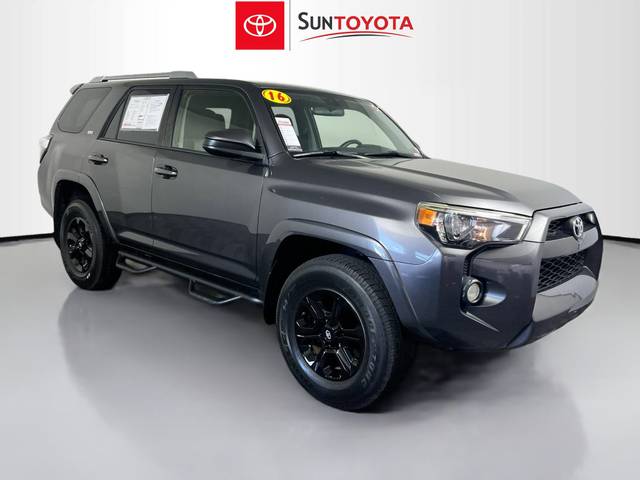 2016 Toyota 4Runner SR5 RWD photo