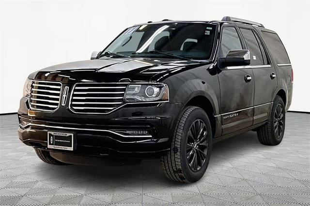 2017 Lincoln Navigator Select 4WD photo