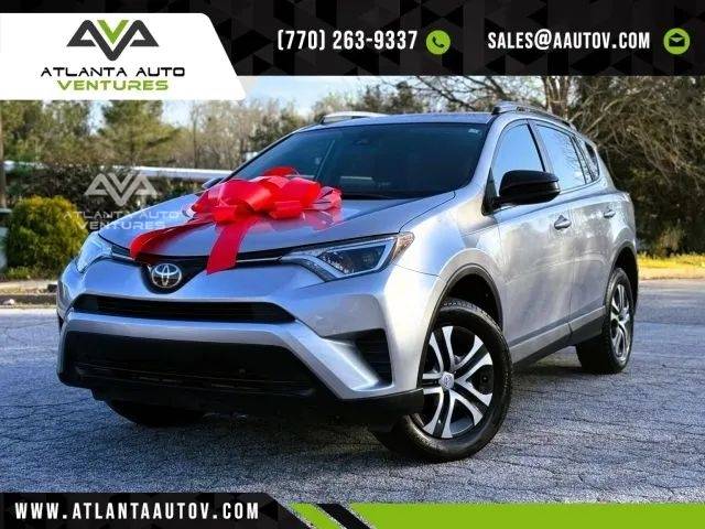2017 Toyota RAV4 LE FWD photo