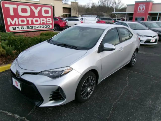 2017 Toyota Corolla SE FWD photo