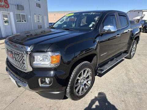 2017 GMC Canyon 4WD Denali 4WD photo