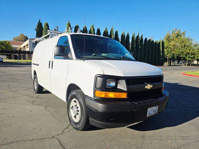2017 Chevrolet Express Cargo  RWD photo
