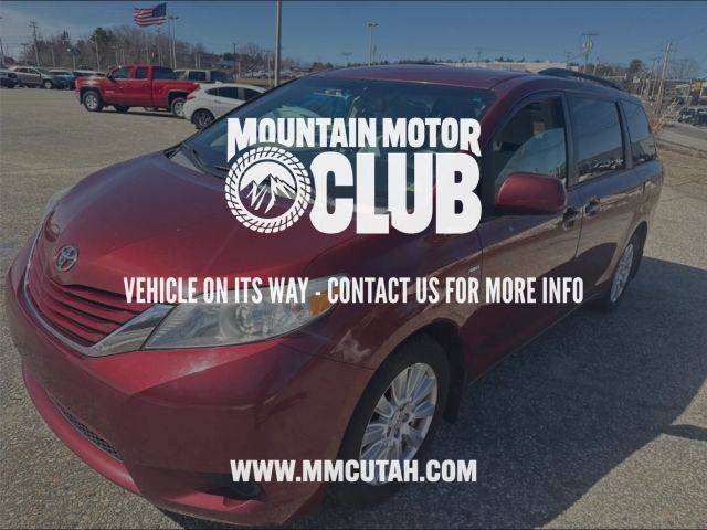 2017 Toyota Sienna LE AWD photo