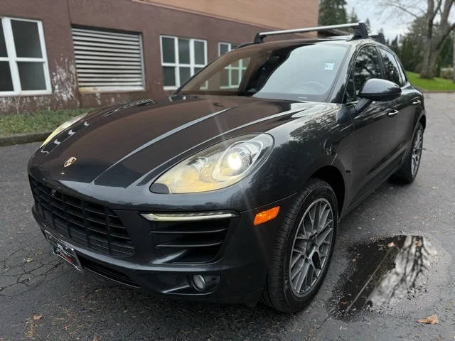 2017 Porsche Macan S AWD photo