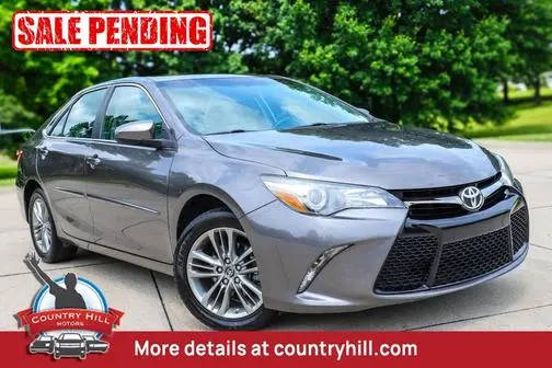 2017 Toyota Camry SE FWD photo