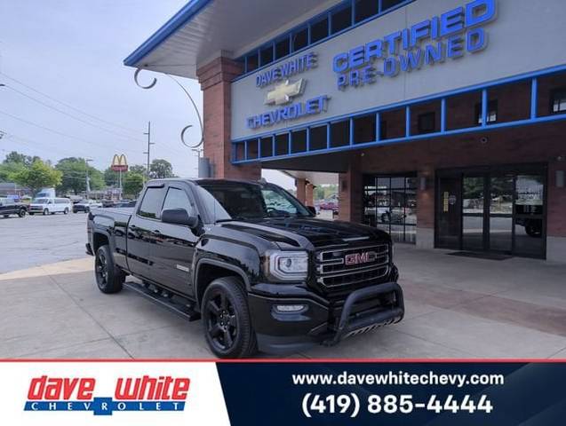 2017 GMC Sierra 1500 SLE 4WD photo