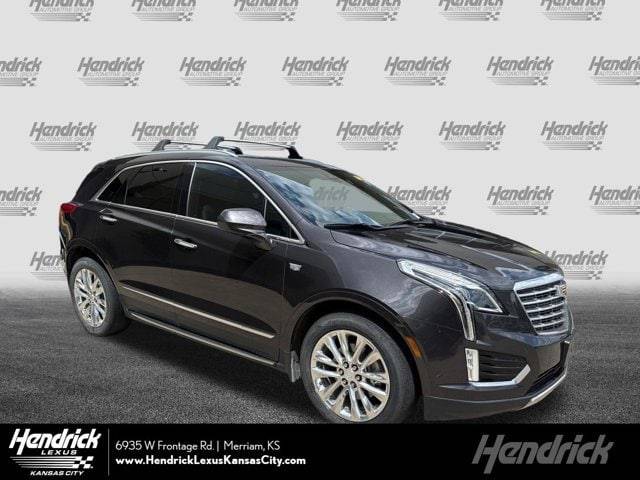 2017 Cadillac XT5 Platinum AWD AWD photo