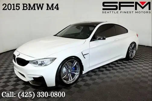 2015 BMW M4  RWD photo