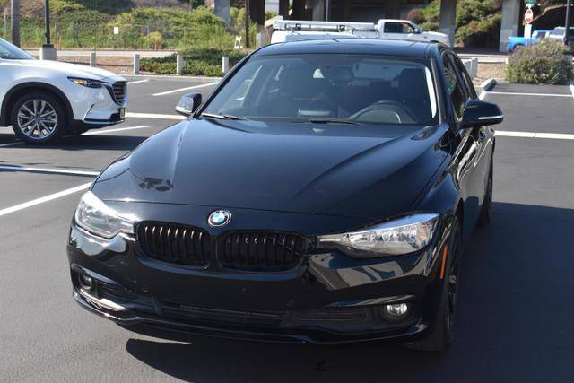 2017 BMW 3 Series 320i RWD photo