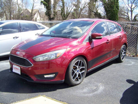 2017 Ford Focus SEL FWD photo