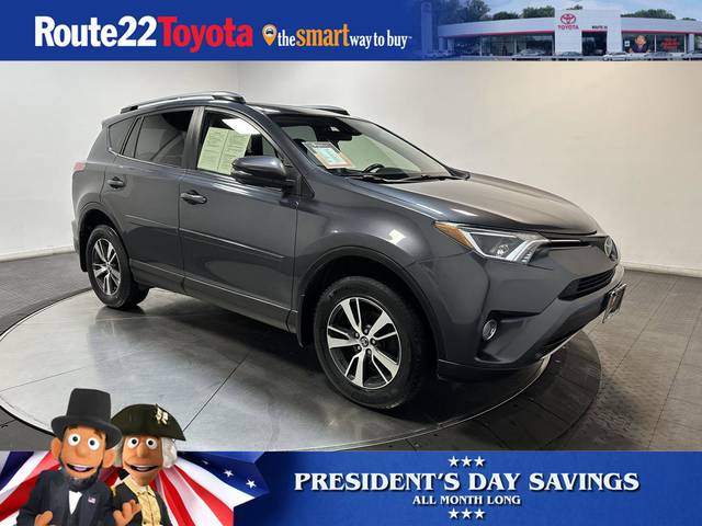 2017 Toyota RAV4 XLE AWD photo