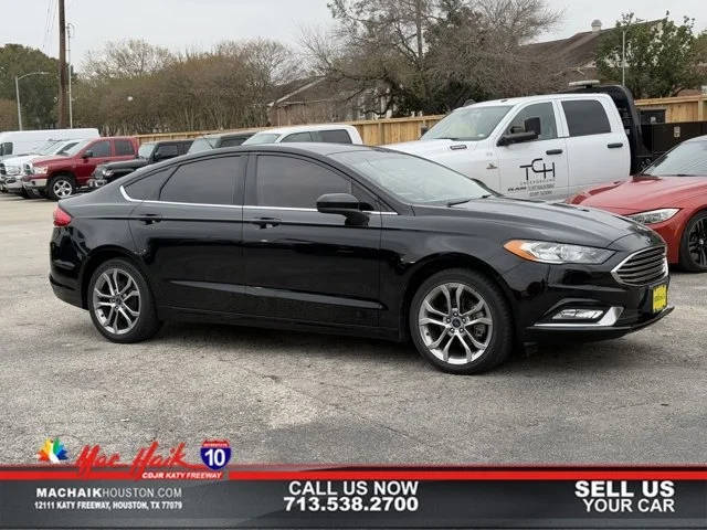 2017 Ford Fusion SE FWD photo