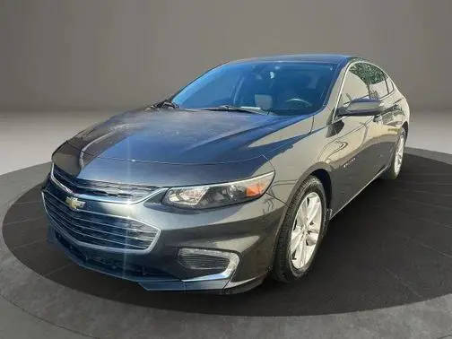 2017 Chevrolet Malibu LT FWD photo