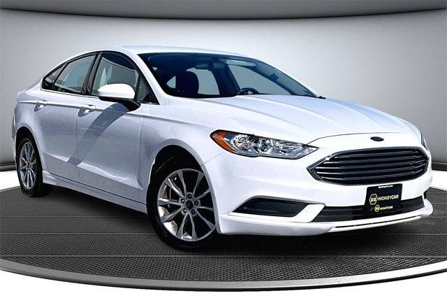 2017 Ford Fusion SE FWD photo