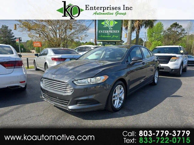 2016 Ford Fusion SE FWD photo