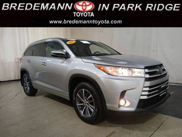 2017 Toyota Highlander XLE AWD photo
