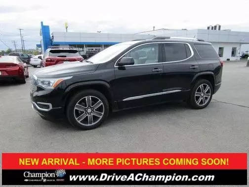 2017 GMC Acadia Denali AWD photo