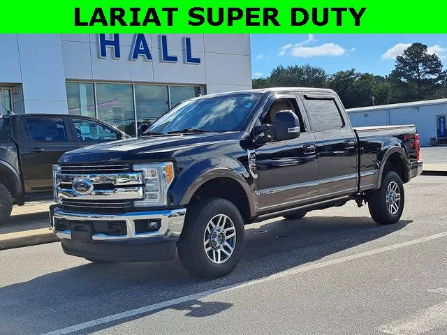 2017 Ford F-250 Super Duty Lariat 4WD photo