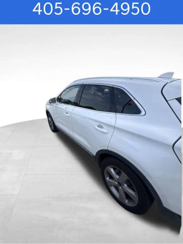 2017 Lincoln MKC Premiere FWD photo