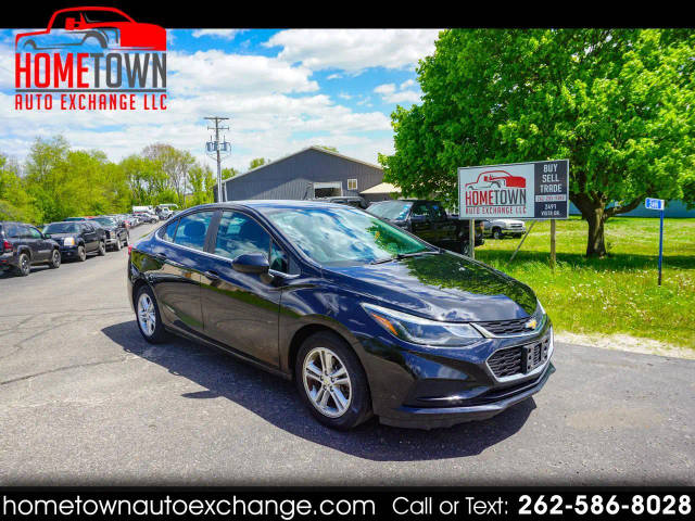 2017 Chevrolet Cruze LT FWD photo