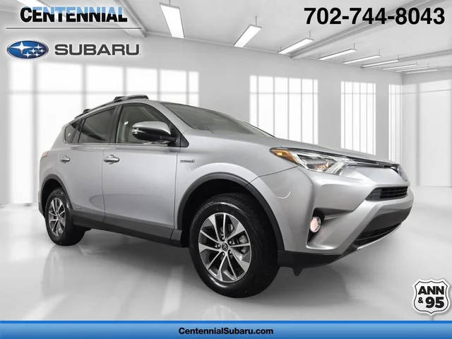 2017 Toyota RAV4 XLE AWD photo