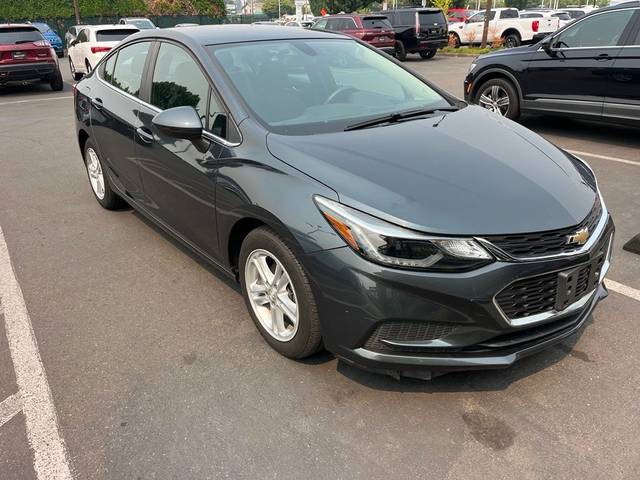 2017 Chevrolet Cruze LT FWD photo