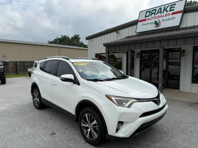 2017 Toyota RAV4 XLE FWD photo