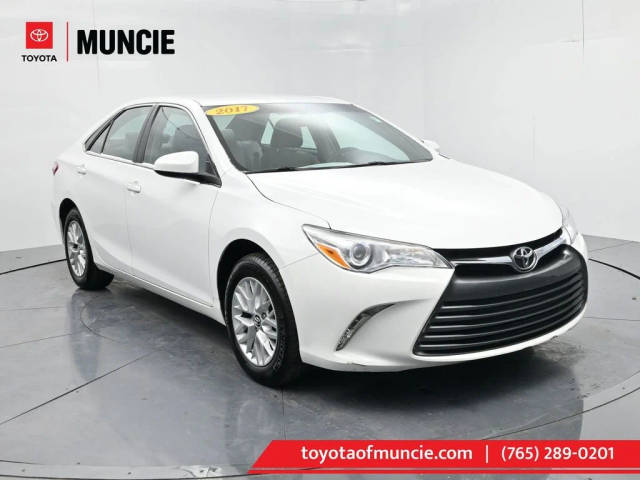 2017 Toyota Camry LE FWD photo