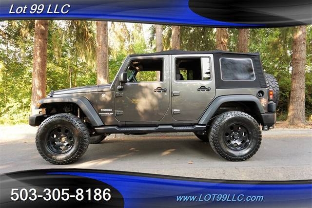 2017 Jeep Wrangler Unlimited Sport 4WD photo