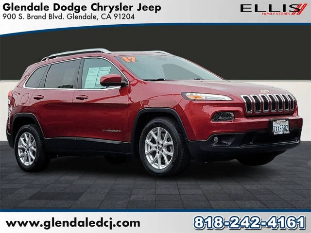 2017 Jeep Cherokee Latitude FWD photo