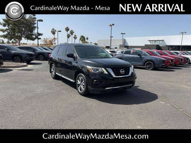 2017 Nissan Pathfinder S FWD photo